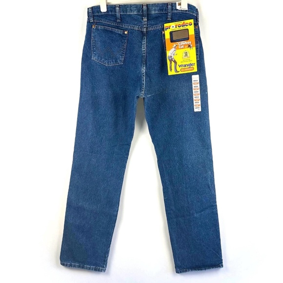 Vintage Wrangler Cowboy Cut Straight Leg Blue Jeans • Medium Wash • 36 x 34 Mens - Picture 1 of 7